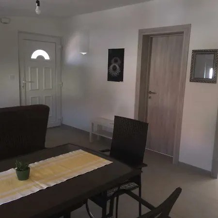 Apartment Bunaric *