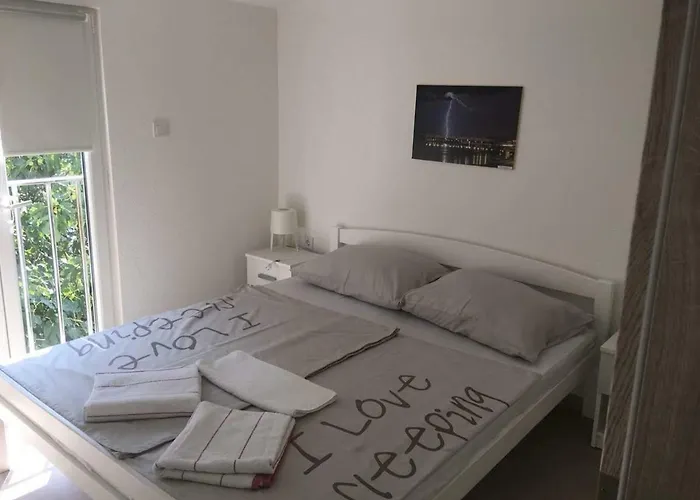 Apartamento Bunaric *