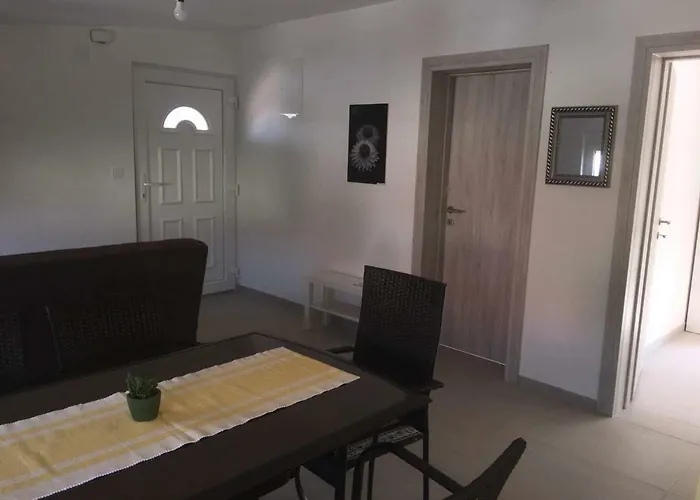 Apartamento Bunaric *